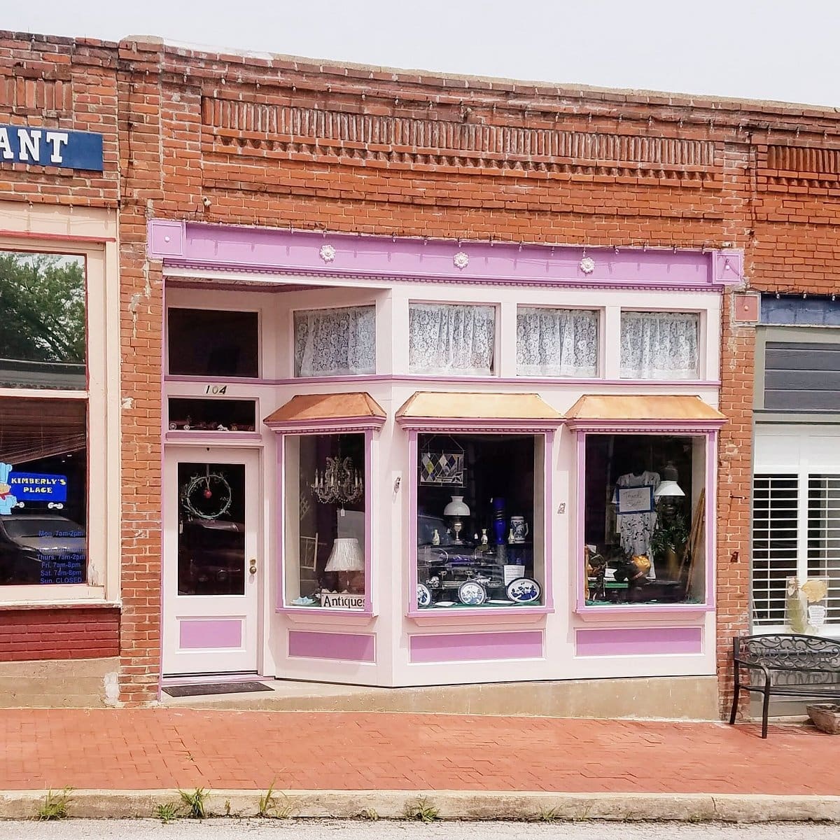 blackwater-treasures antique shop blackwater, missouri